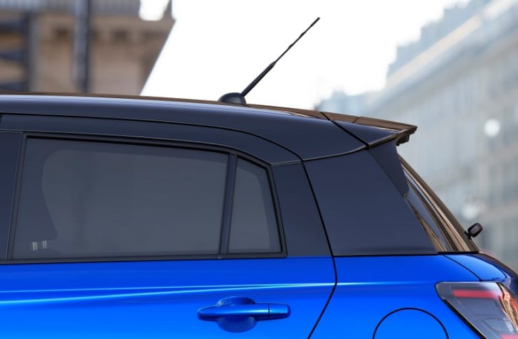 Suzuki Swift blaues Top-Modell Dachspoiler